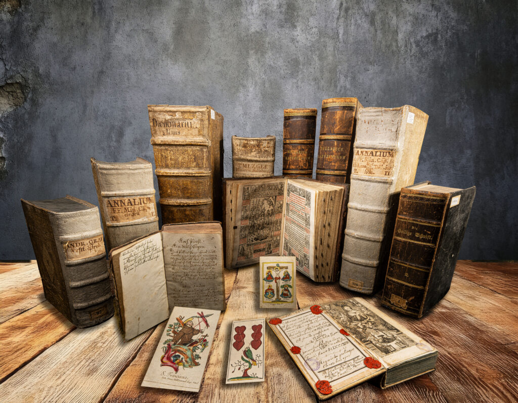 Funde aus der Kapuzinerbibliothek, Foto: © Hubert Auer